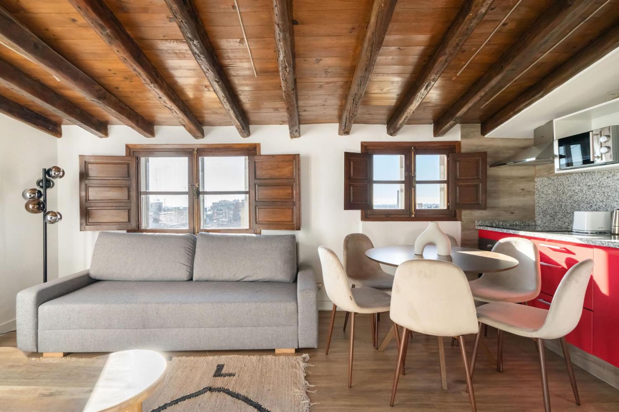 Apartament Atico Con Terraza En Lavapies Alquiler Temporal Madryt Zewnętrze zdjęcie