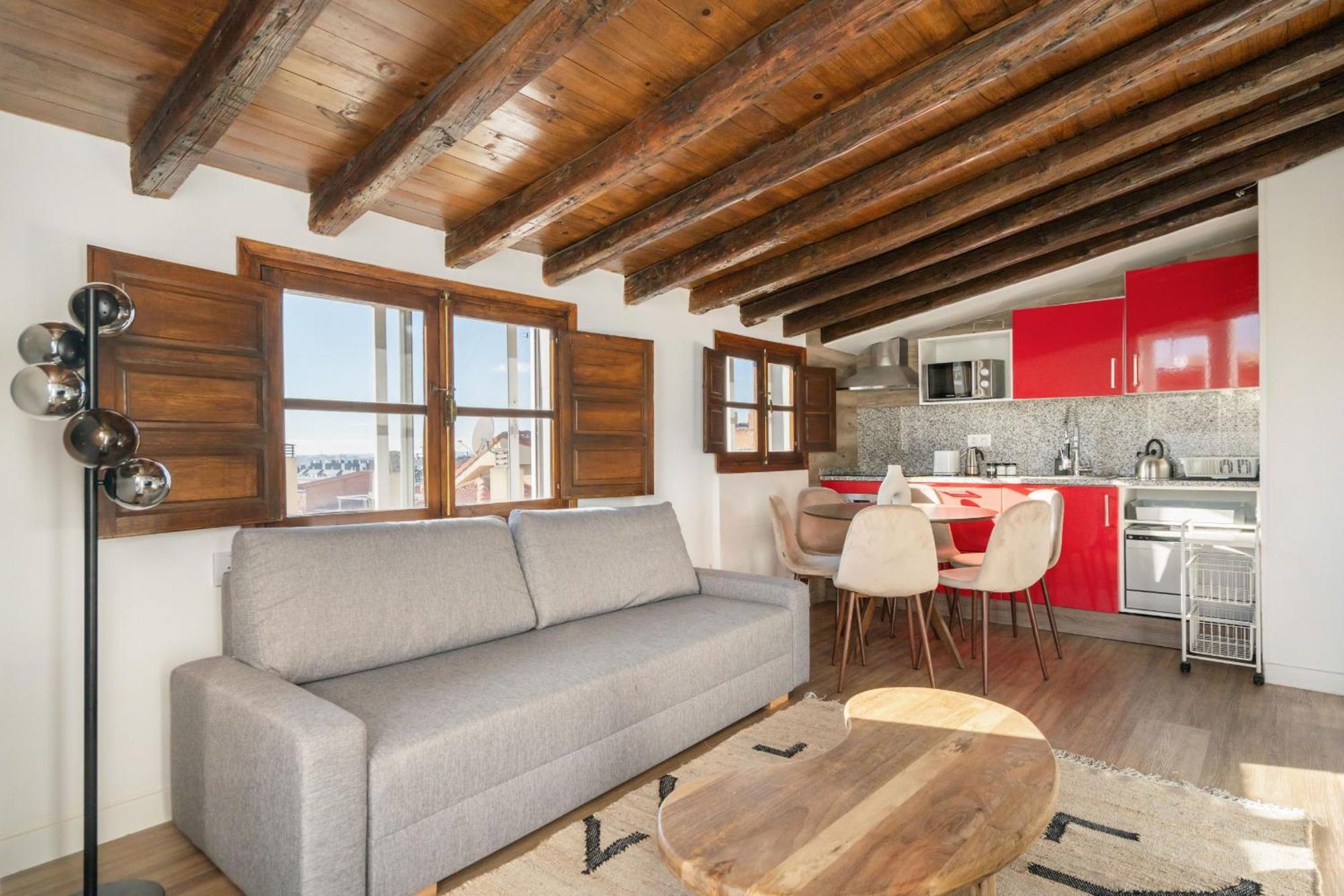 Apartament Atico Con Terraza En Lavapies Alquiler Temporal Madryt Zewnętrze zdjęcie