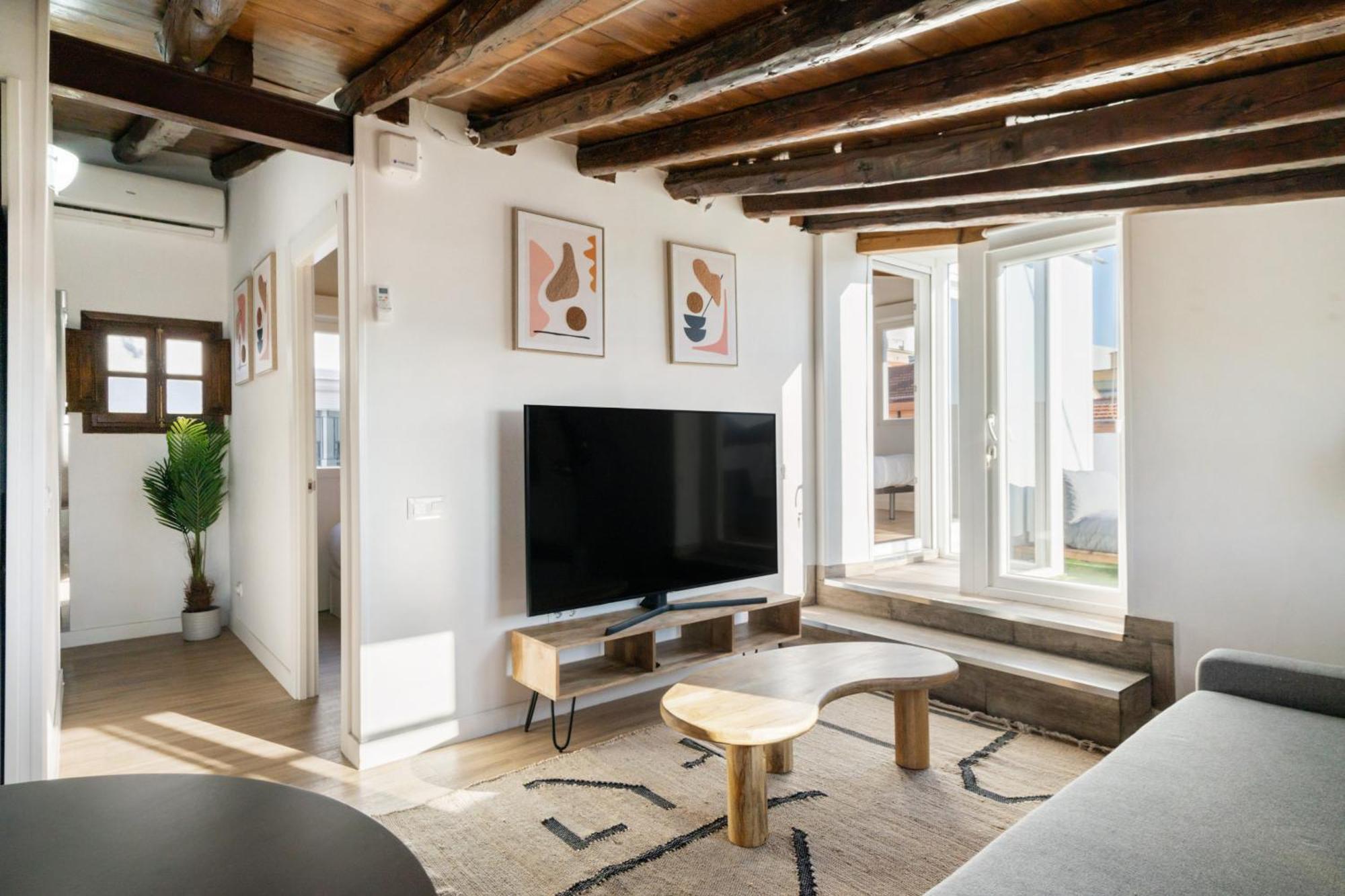 Apartament Atico Con Terraza En Lavapies Alquiler Temporal Madryt Zewnętrze zdjęcie